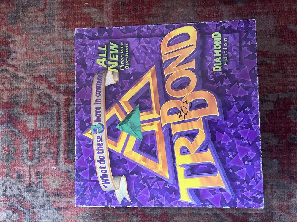 Vintage 1998 TriBond Diamond Edition Board Game